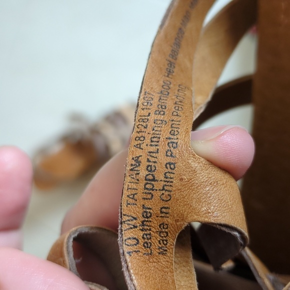 Naya Tatiana Leather Boho Straps Multicolor Sandals size 10W - Picture 7 of 7